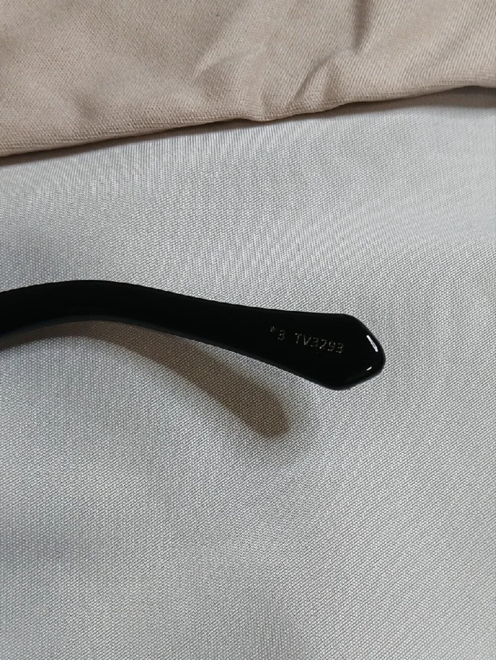 Louis Vuitton Black Frame Black Lens Cat-Eye Sunglasses